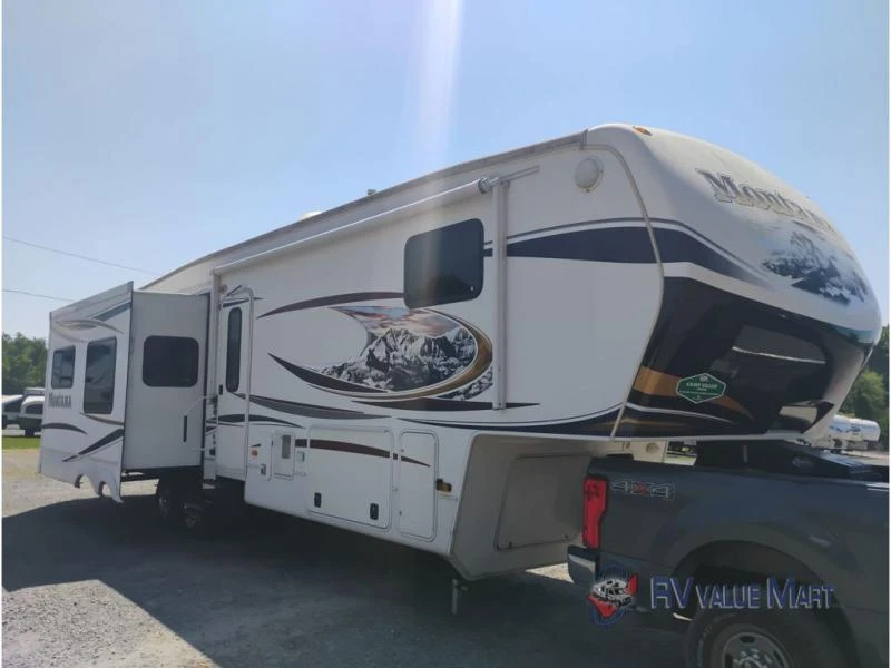 2012 Keystone RV Montana exterior