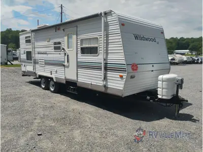 2002 Forest River RV Wildwood photo 2
