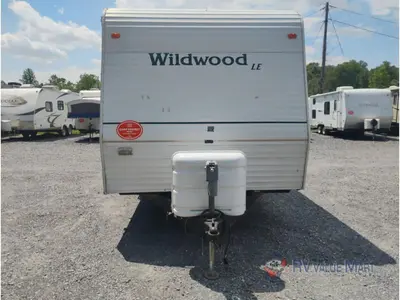 2002 Forest River RV Wildwood photo 3