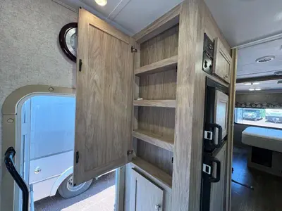 2017 Forest River RV Sunseeker photo 23