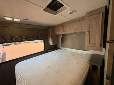 2017 Forest River RV Sunseeker photo 43
