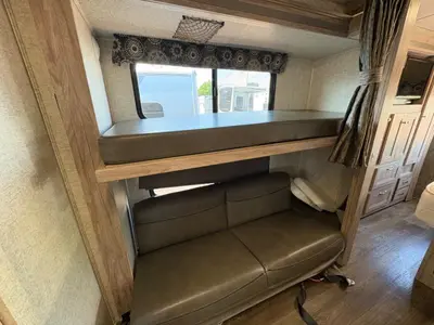 2017 Forest River RV Sunseeker photo 35