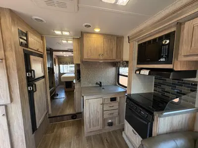 2017 Forest River RV Sunseeker photo 24