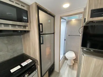 2022 Winnebago Industries Towables Micro Minnie photo 22