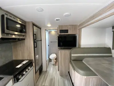 2022 Winnebago Industries Towables Micro Minnie photo 15