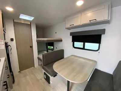 2027 Jayco Jay Flight photo 12