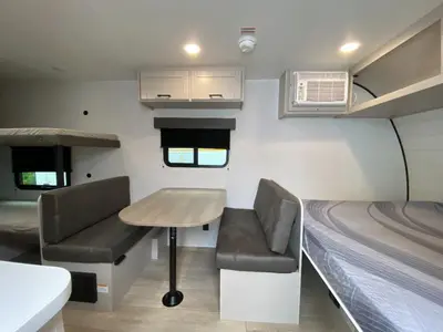 2027 Jayco Jay Flight photo 11