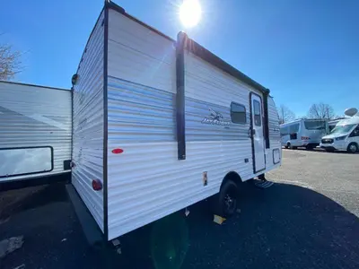 2027 Jayco Jay Flight SLX photo 3