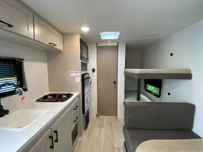2027 Jayco Jay Flight photo 13