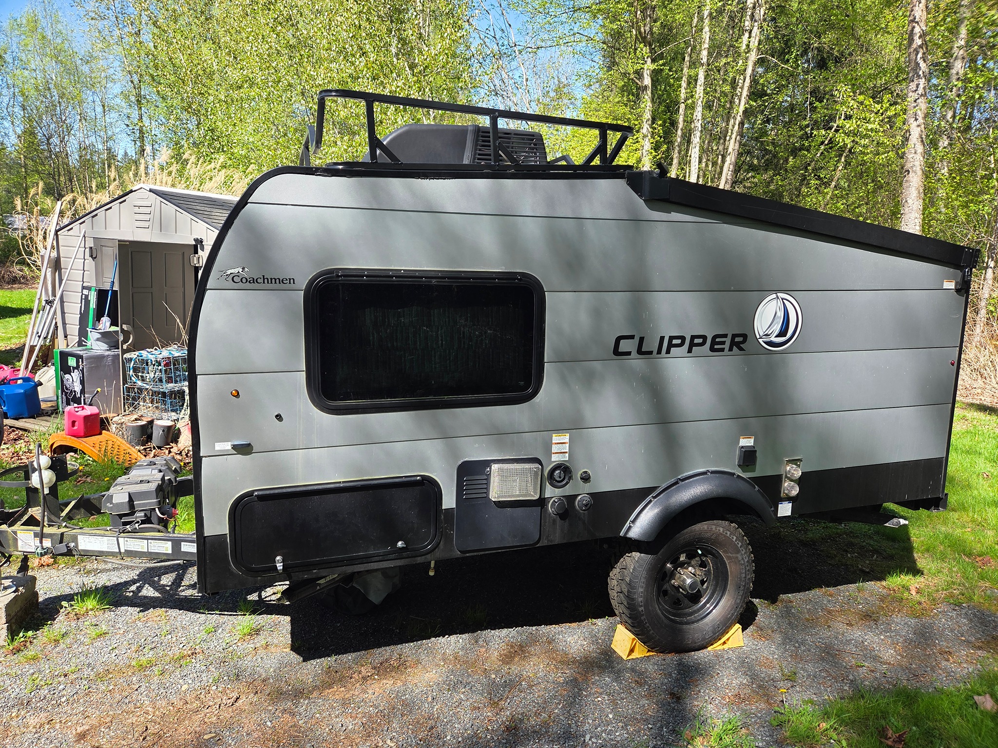 2022 COACHMEN CLIPPER exterior