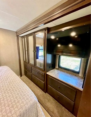 2020 THOR MOTOR COACH WINDSPORT photo 8