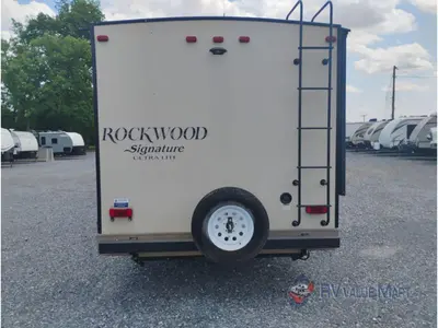 2016 Forest River RV Rockwood Signature Ultra Lite photo 7