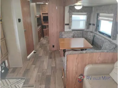 2016 Forest River RV Rockwood Signature Ultra Lite photo 18
