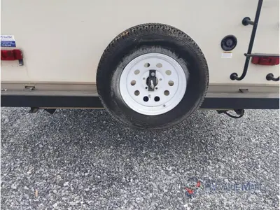2016 Forest River RV Rockwood Signature Ultra Lite photo 13