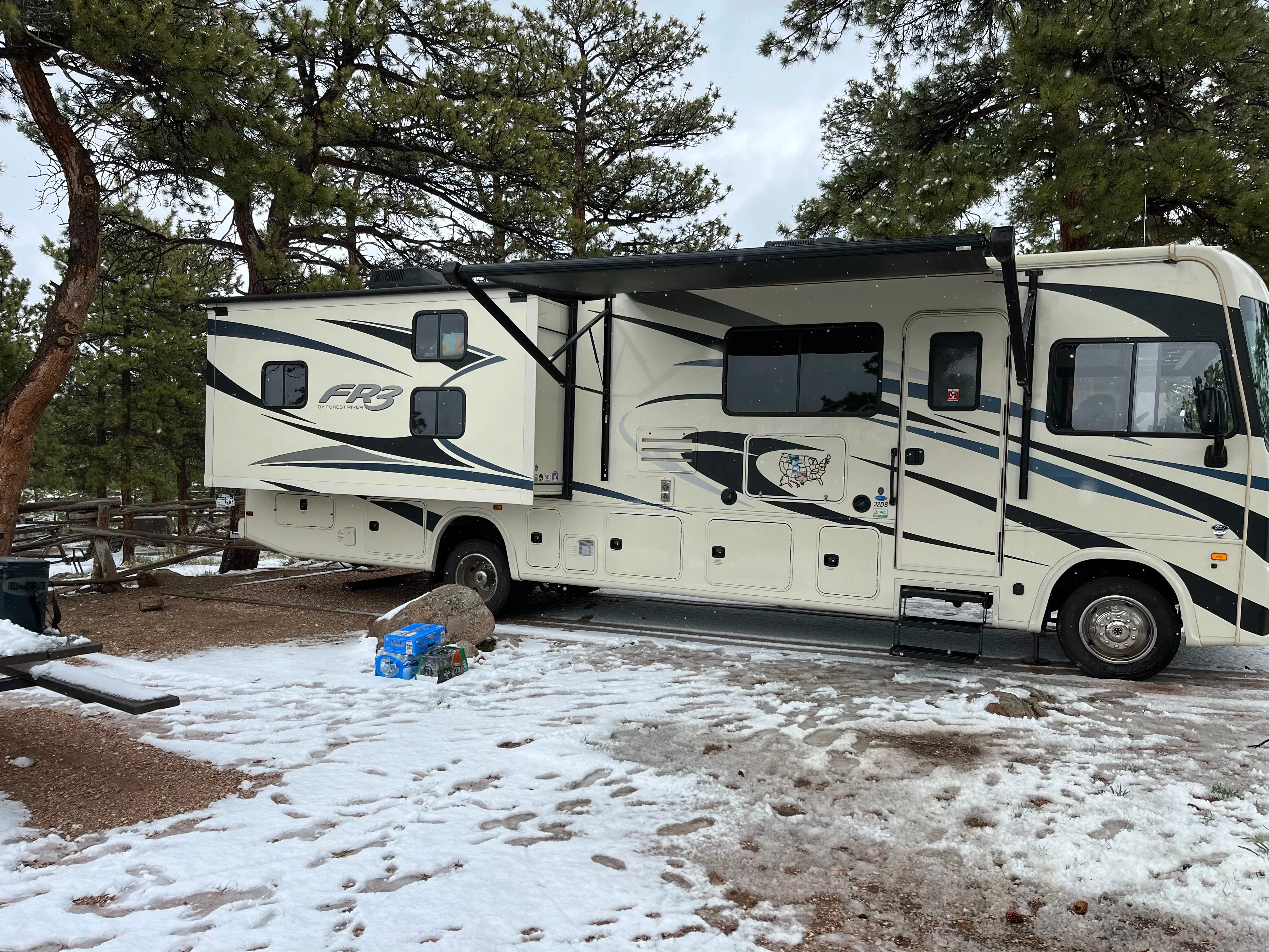 2021 FOREST RIVER FR3 exterior