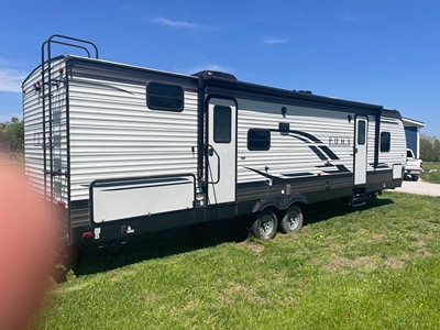 Used 2021 Palomino Puma 28BHSS