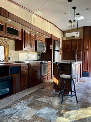 2015 FOREST RIVER CEDAR CREEK HATHAWAY photo 3