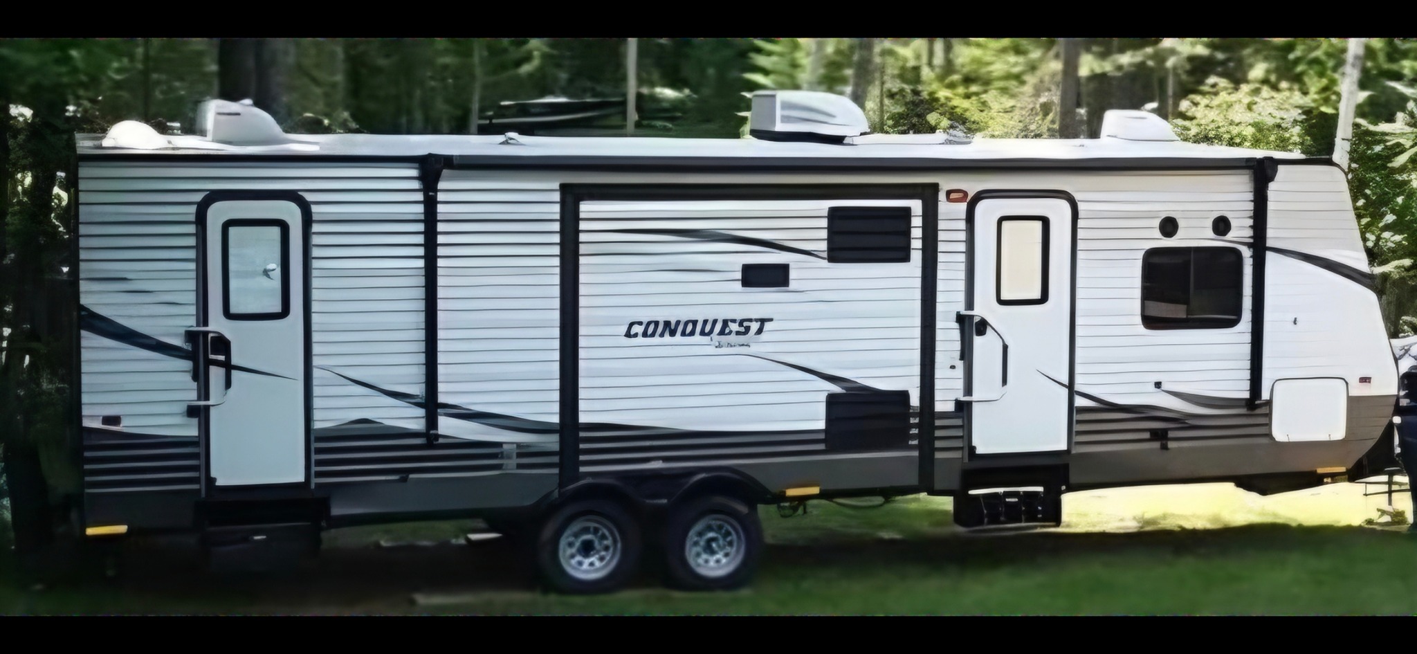 2017 GULF STREAM CONQUEST exterior