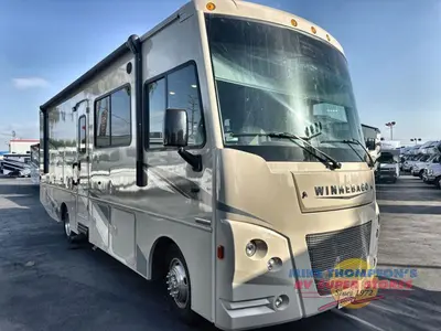 2022 Winnebago Sunstar photo 16