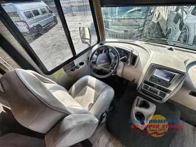 2022 Winnebago Sunstar photo 19