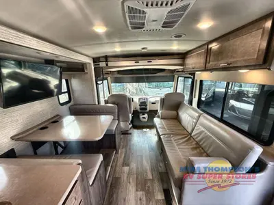 2022 Winnebago Sunstar photo 25