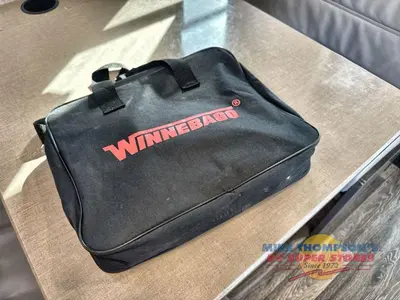 2022 Winnebago Sunstar photo 46