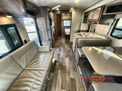 2022 Winnebago Sunstar photo 23