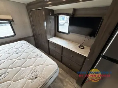 2020 Fleetwood RV Flair photo 23