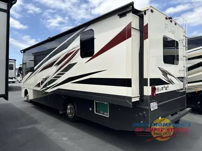 2020 Fleetwood RV Flair photo 2
