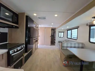2025 Palomino SolAire photo 13