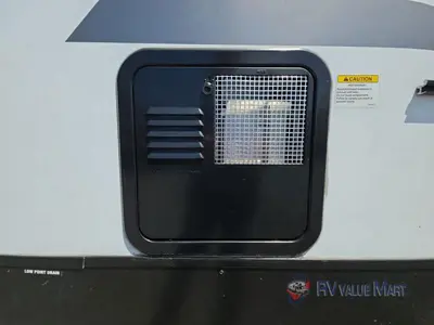 2025 Palomino SolAire photo 8