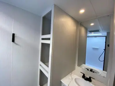 2027 Winnebago Access photo 25