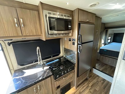2018 DYNAMAX CORP ISATA 3 SERIES photo 8