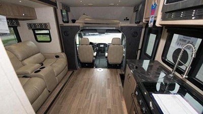 2018 DYNAMAX CORP ISATA 3 SERIES photo 4