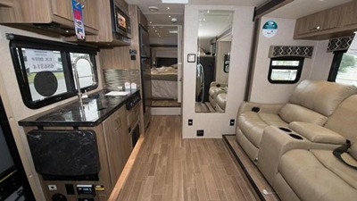 2018 DYNAMAX CORP ISATA 3 SERIES photo 9