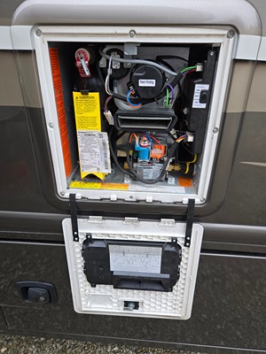2018 DYNAMAX CORP ISATA 3 SERIES photo 18