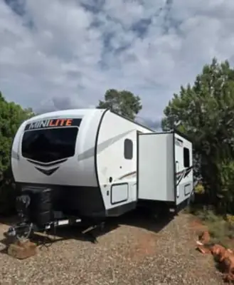 Used 2021 Forest River Rockwood Mini Lite 2509S