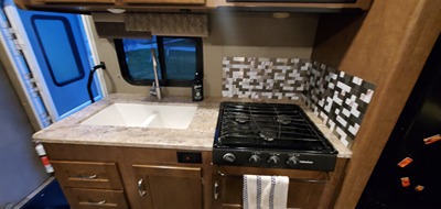 2019 WINNEBAGO OUTLOOK photo 10