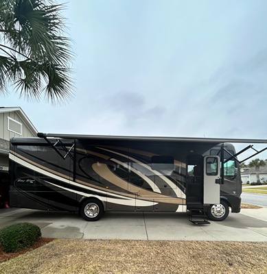 Used 2021 Newmar Bay Star 3226