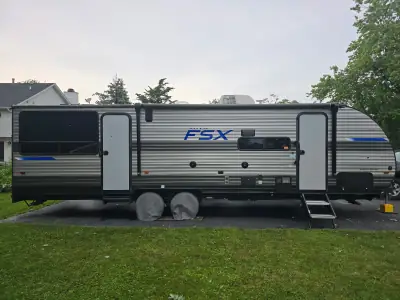 2021 FOREST RIVER SALEM FSX photo 4