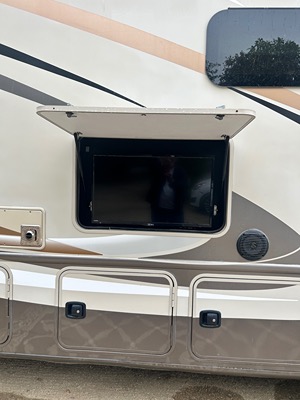 2018 THOR MOTOR COACH WINDSPORT photo 6