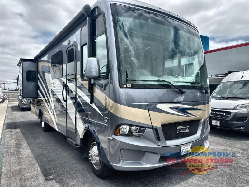 2021 Newmar Bay Star Sport exterior