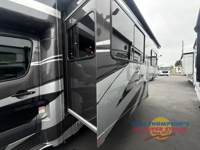 2017 Coachmen RV Prism Elite photo 9