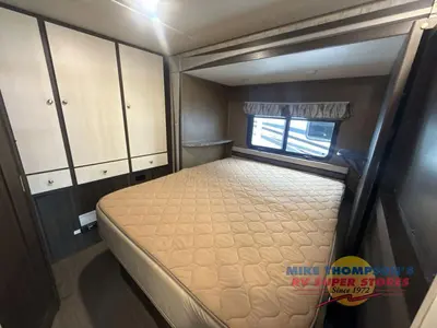 2017 Coachmen RV Prism Elite photo 32