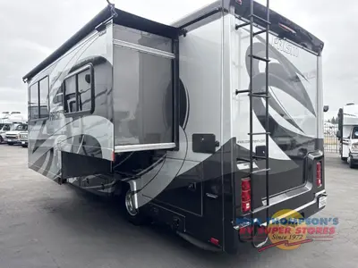 2017 Coachmen RV Prism Elite photo 13