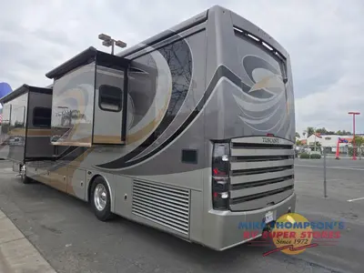 2018 Thor Motor Coach Tuscany photo 13