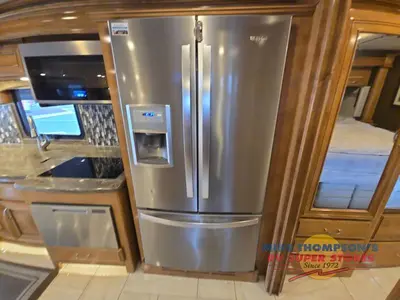 2018 Thor Motor Coach Tuscany photo 38
