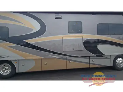 2018 Thor Motor Coach Tuscany photo 3