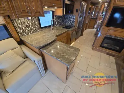 2018 Thor Motor Coach Tuscany photo 33