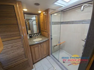 2018 Thor Motor Coach Tuscany photo 47